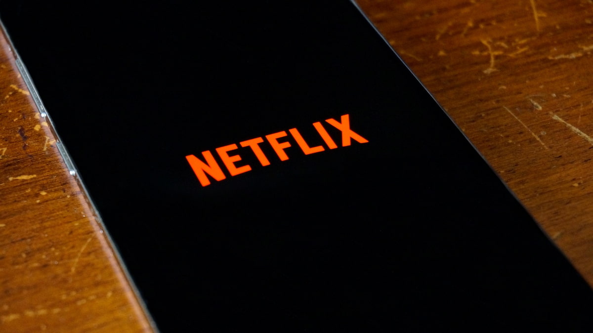 Logo da Netflix em um celular